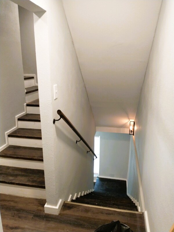 Foto del edificio - 614 Barberry St