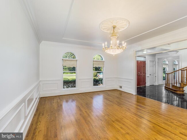 Foto del edificio - 8951 Brook Rd