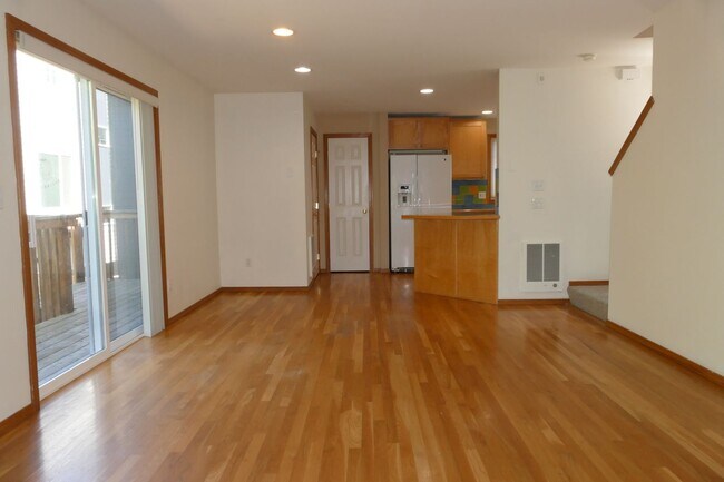 Foto del edificio - 3 Bedroom, 2.5 Bathroom Ballard Townhouse ...