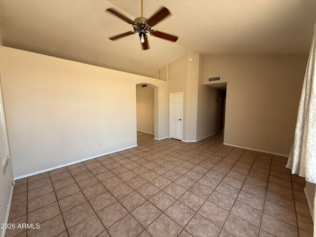 Building Photo - 1413 W Orchid Ln