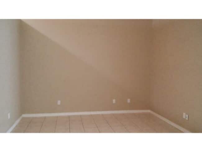Building Photo - Move In Ready 3 Bedroom 2 Bath