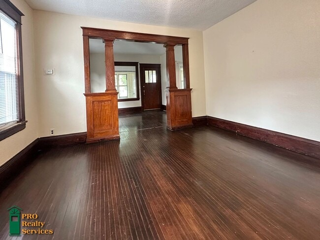 Foto del edificio - 4 Bedroom Home Close to Theodore Wirth Park