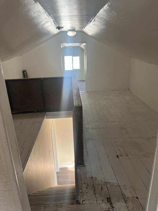 Foto del edificio - 2 plus bdrm home remodeled with Yard