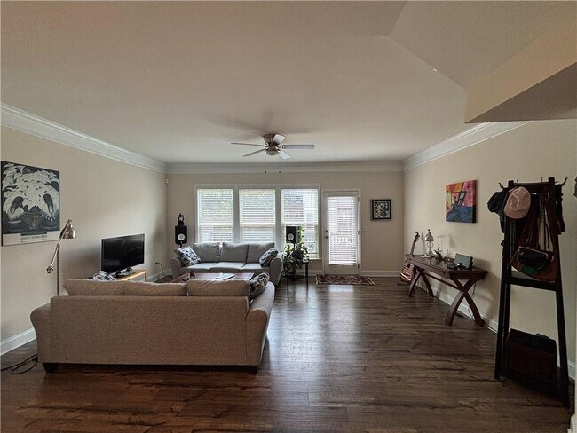 Foto del edificio - 2156 Eagle Creek Ln