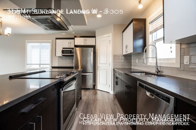 Photo du bâtiment - Contemporary 3 bed, 1.5 bath townhouse!