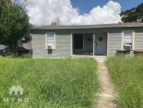 Primary Photo - 1457 Melbourne Dr