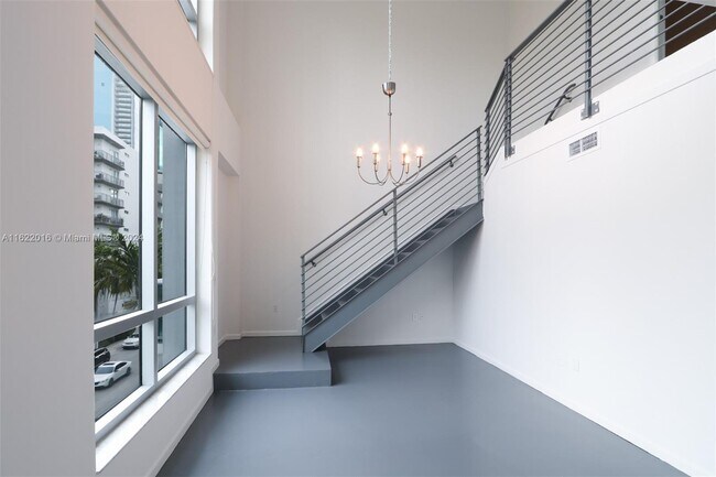 Foto del edificio - 333 NE 24th St