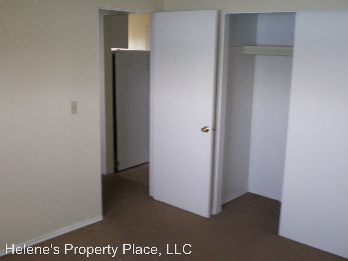 Foto del edificio - 215-225 NW Tingley St