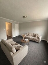 Building Photo - 41 Niles St