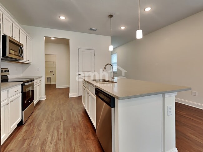 Foto del edificio - 608 Onate Cir