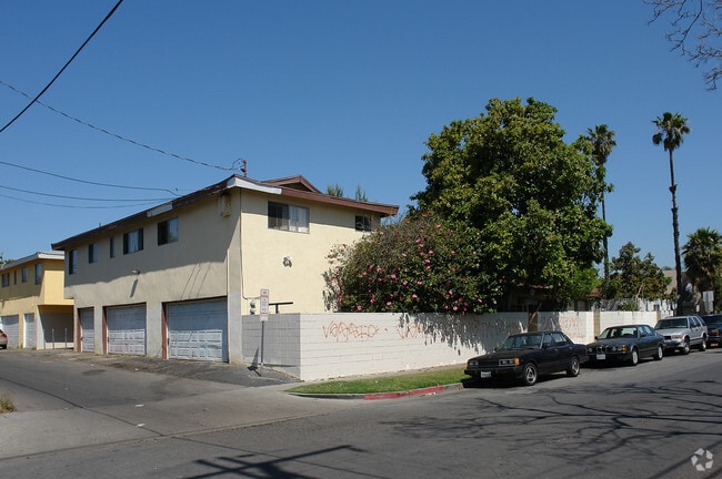 Building Photo - 11732 Stuart Dr