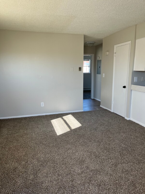 Building Photo - 4741 Ridgeway Dr