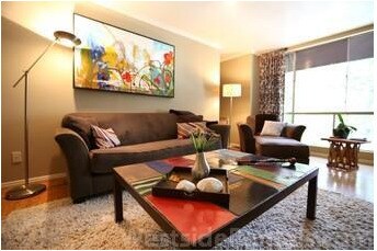big living room windows - 4900 Overland Ave
