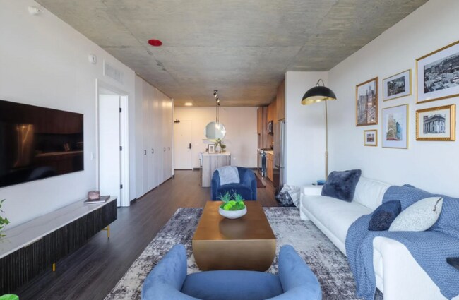 Photo - 1500 W Monroe St Apartment