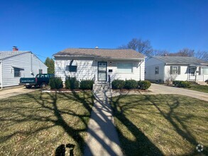 Building Photo - 5242 N 50th St