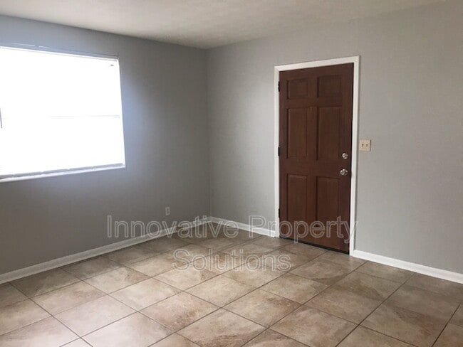 Building Photo - 2776 Woolery Dr