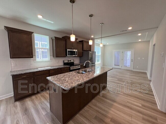 Foto del edificio - 284 White Oak Gdn Wy