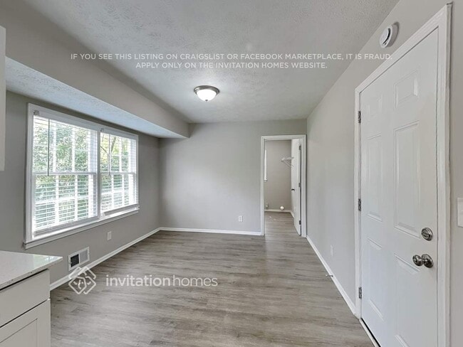 Building Photo - 6411 Edenfield Dr