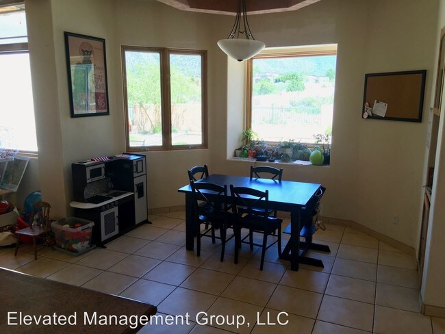 Building Photo - 4 br, 5 bath House - 13609 Elena Gallegos