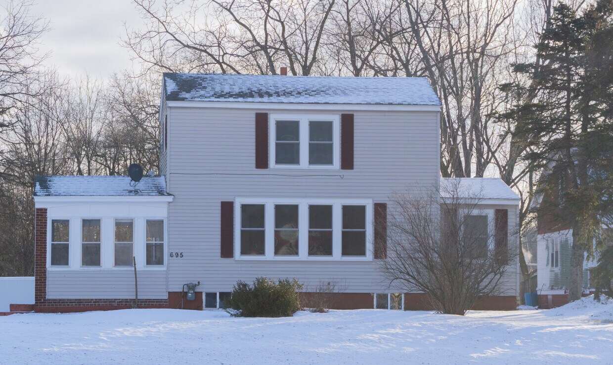 695 136th Ave, Holland, MI 49424 House Rental in Holland, MI