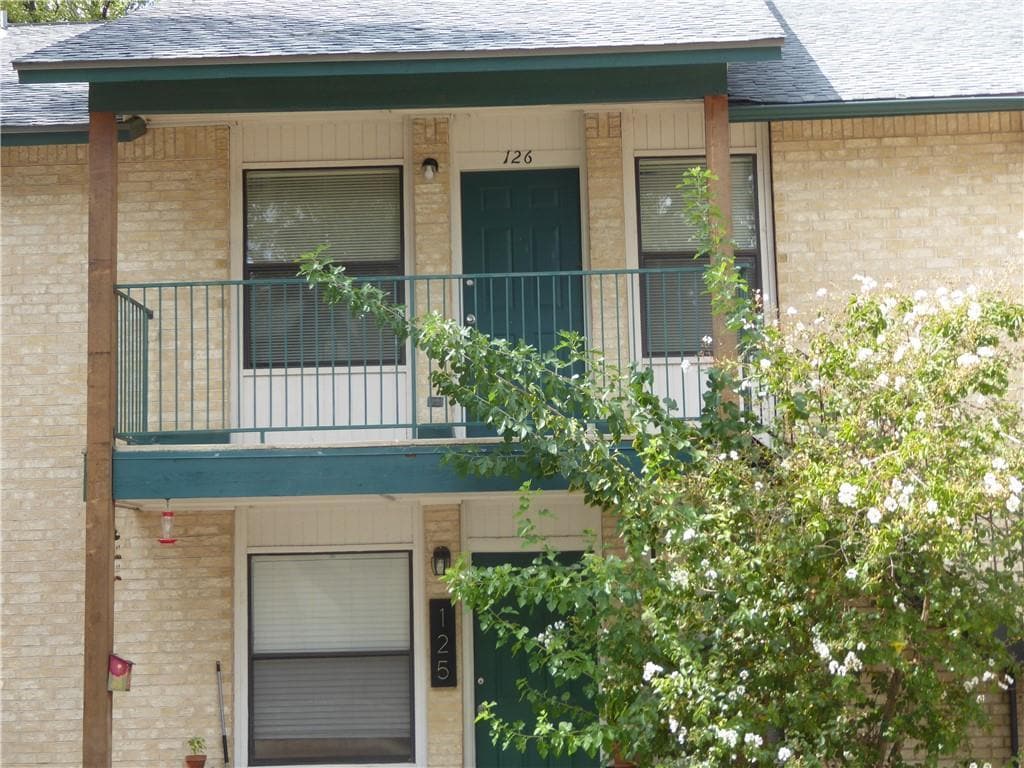 1624 Aquarena Springs Dr Unit 126, San Marcos, TX 78666 Condo for