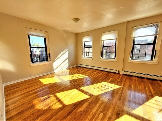 Foto del edificio - 370 Blue Hill Ave