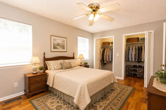 Foto del edificio - 402 Hall St