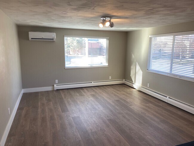 Foto del edificio - 1403 Spencer St