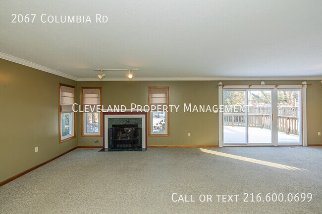 Foto del edificio - 2067 Columbia Rd