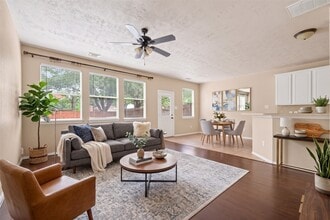 Building Photo - 5626 Claybeck Ln