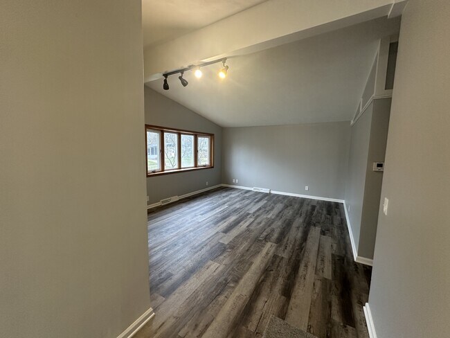 Foto del edificio - 2878 Unclmorse Ave