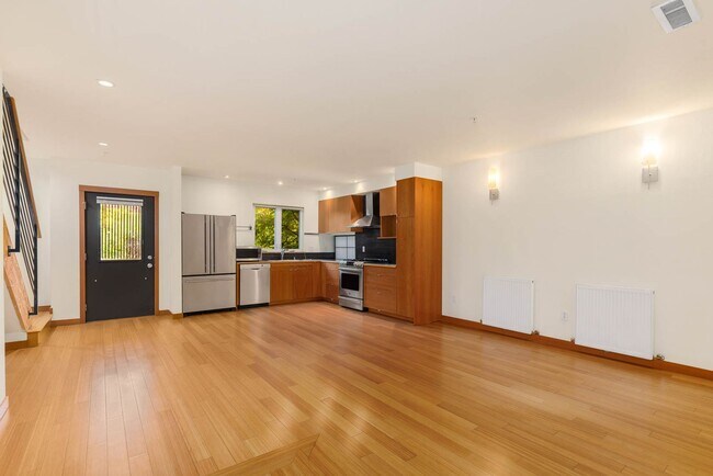 Foto del edificio - 3661 Whitman Ave N