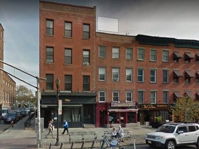 Edificio - 337 Washington St