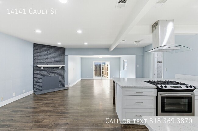 Foto del edificio - 14141 Gault St