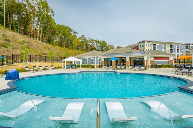 Sparkling Swimming Pool at Hawthorne at the W in Chattanooga, TN - Hawthorne at the W