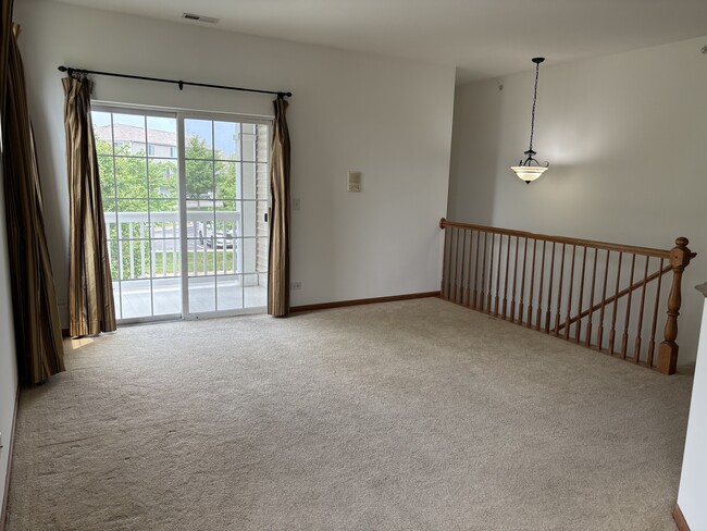 Building Photo - 2305 Aurora Dr