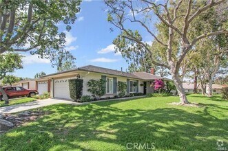 Building Photo - 5201 Thorn Tree Ln