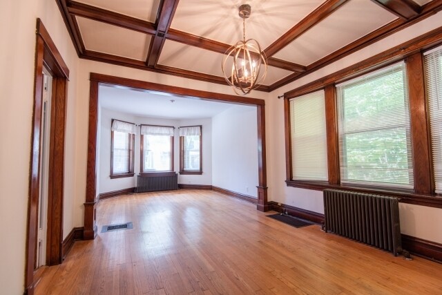 Foto del edificio - 2170 W Windsor Ave