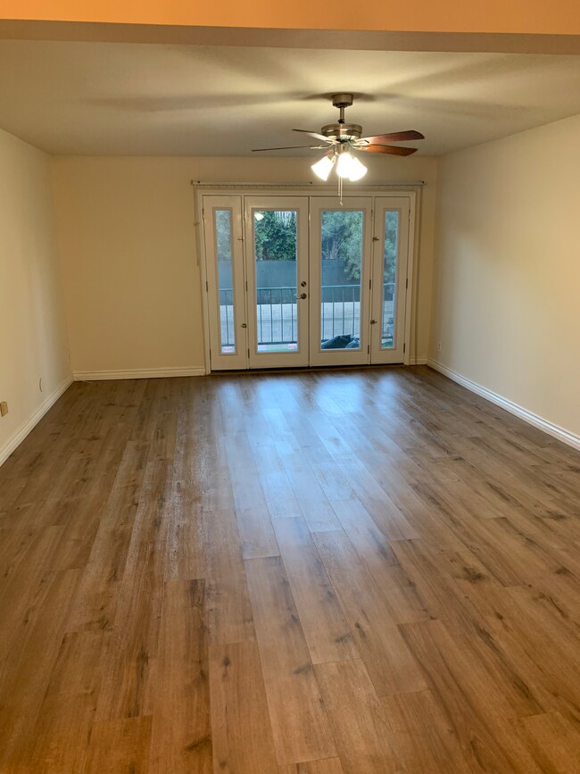 Foto del edificio - 5460 White Oak Ave