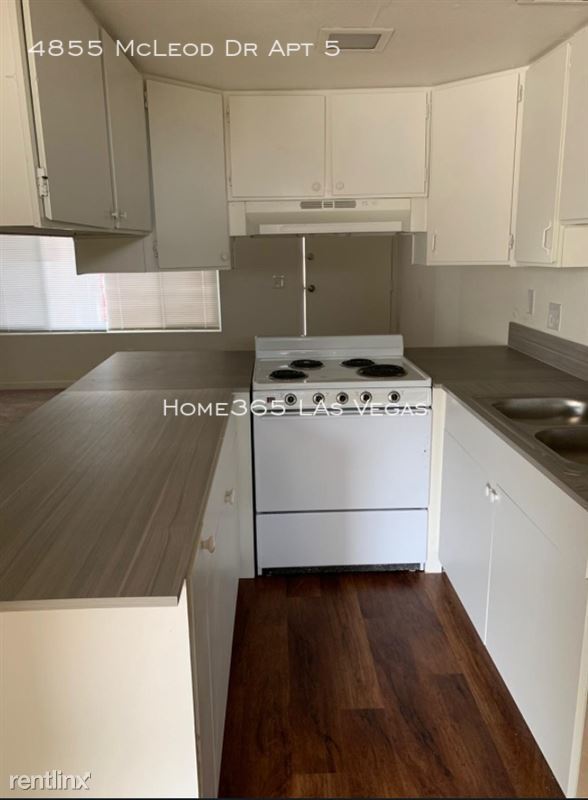 Foto del edificio - 4855 McLeod Dr Apt 5