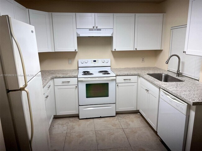 Foto del edificio - 1376 NW 93rd Terrace