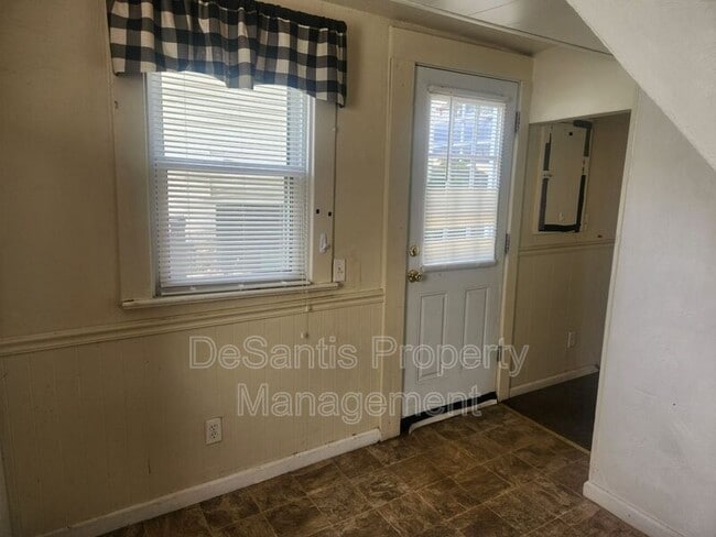 Building Photo - 1726 Ridge Ave