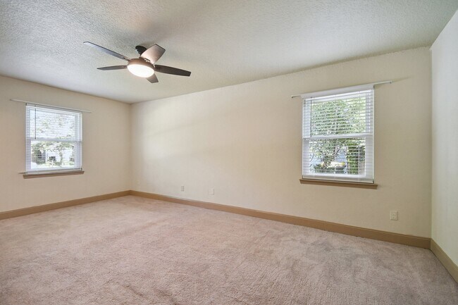 Building Photo - 2638 Kersey Ct