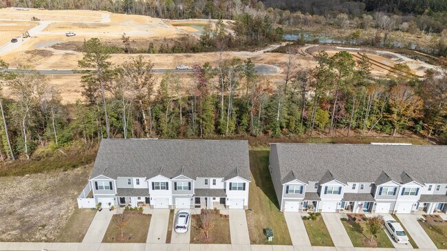 Foto del edificio - Beautiful new build townhome!