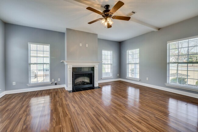 Foto del edificio - 3169 Camden Way