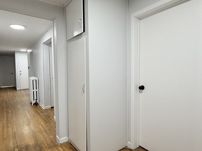 Building Photo - 474 Chilver Rd