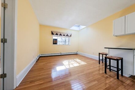 Primary Photo - 511 Beacon St