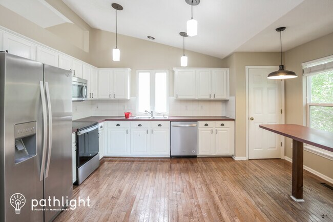 Building Photo - 15318 W 156th St