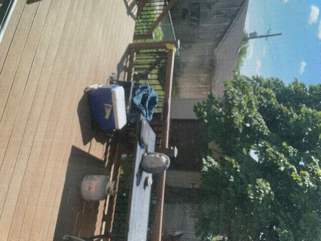 Foto del edificio - 6341 W Eddy St