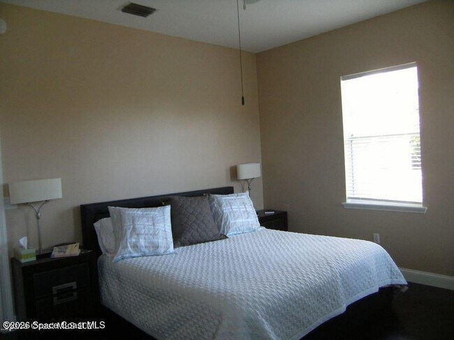 Foto del edificio - 704 Samuel Chase Ln